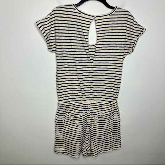Lou & grey striped short sleeve romper tie waist women’s size XS gray & cream - Picture 8 of 11
